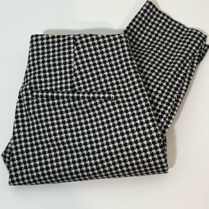 Old Navy Houndstooth High Rise  Ankle Pant Size 6